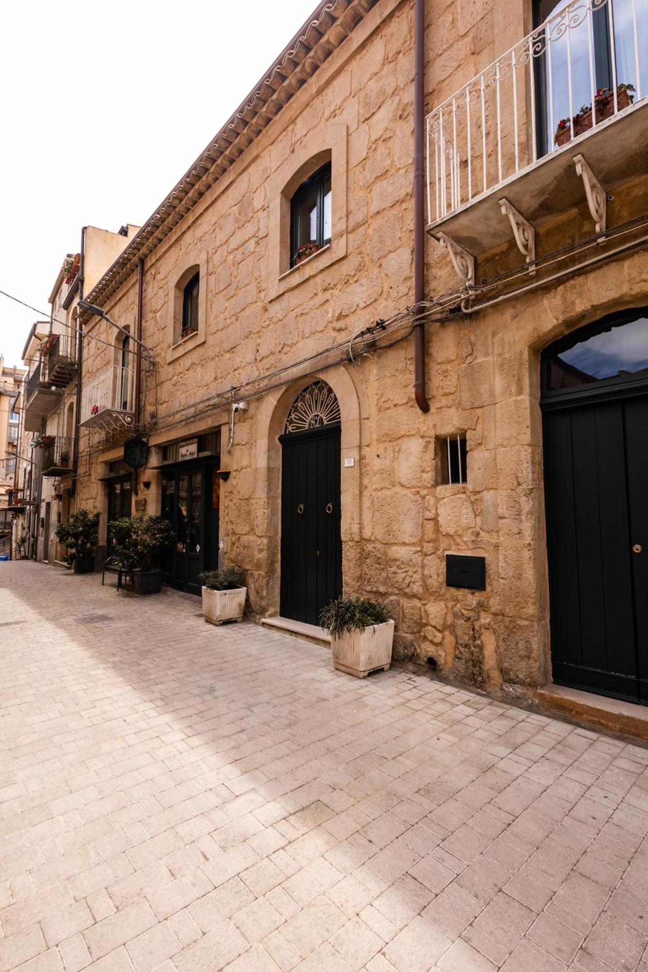 Bianko Ecochic & L'Angolo Di Levante Enna Exterior foto
